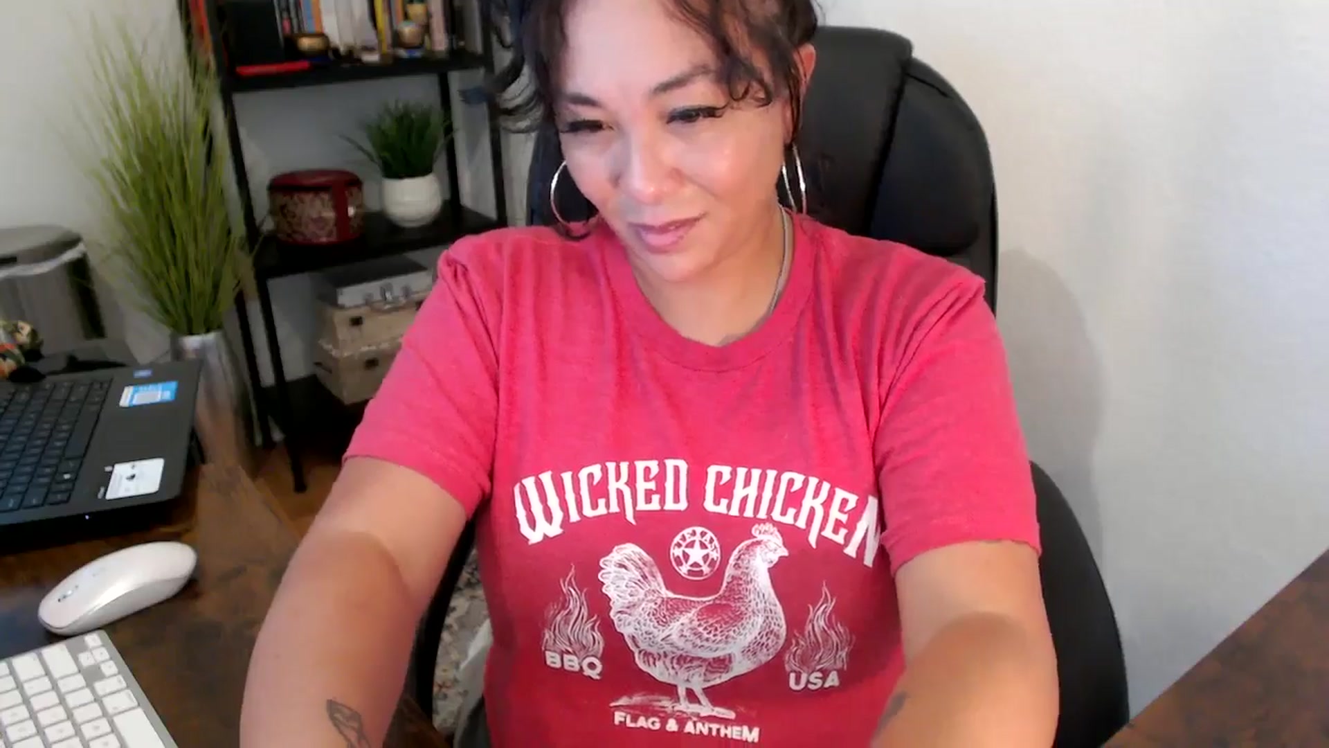 Gallery image thumbnail from MickaylaMinx's myfreecams stream on, 09/19/2024, 19:27 image 9 of 20