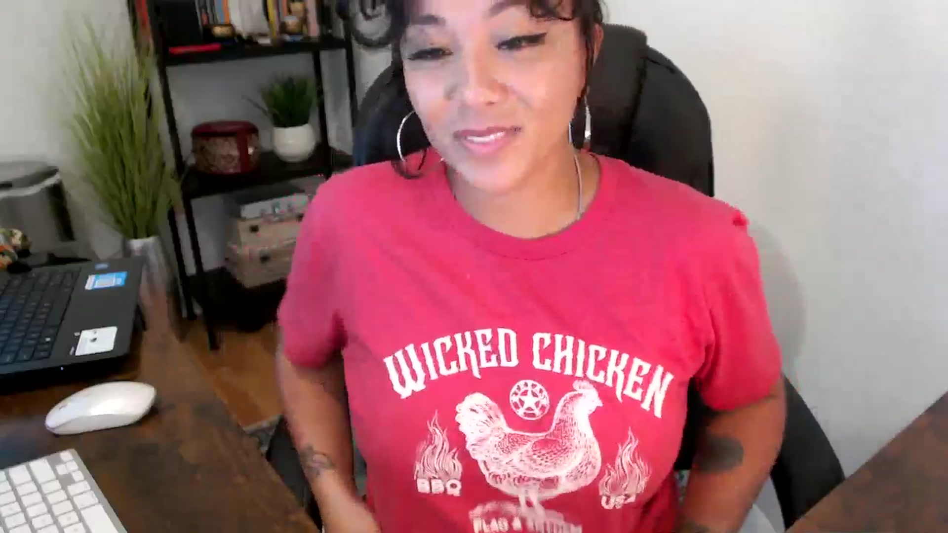 Gallery image thumbnail from MickaylaMinx's myfreecams stream on, 09/19/2024, 19:27 image 2 of 20