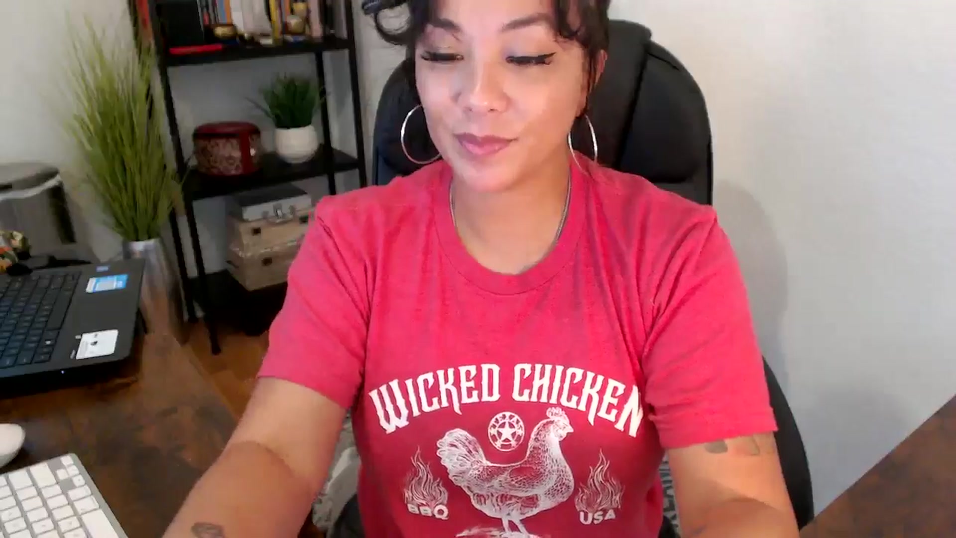 Gallery image thumbnail from MickaylaMinx's myfreecams stream on, 09/19/2024, 19:27 image 20 of 20