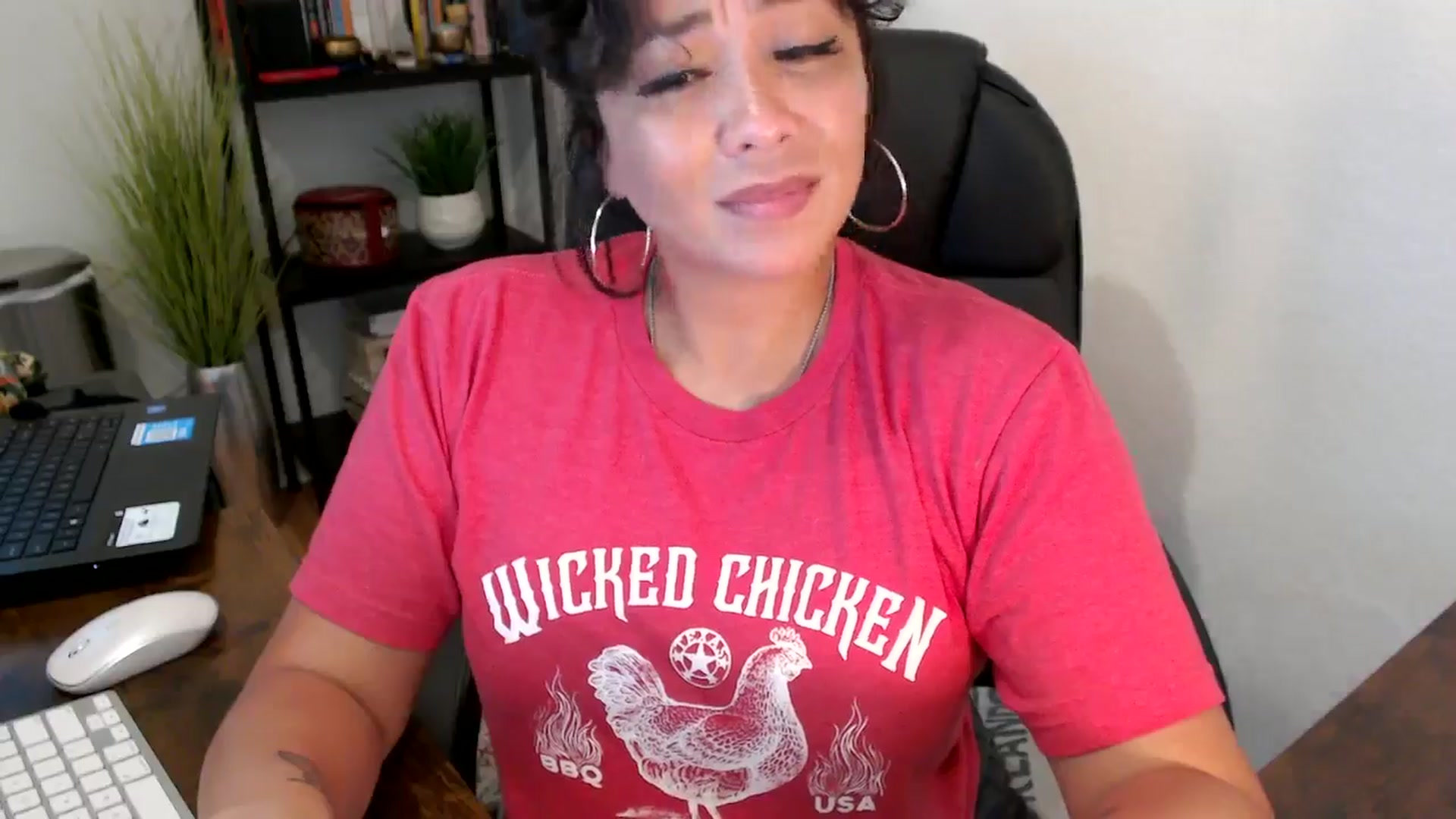 Gallery image thumbnail from MickaylaMinx's myfreecams stream on, 09/19/2024, 19:27 image 8 of 20