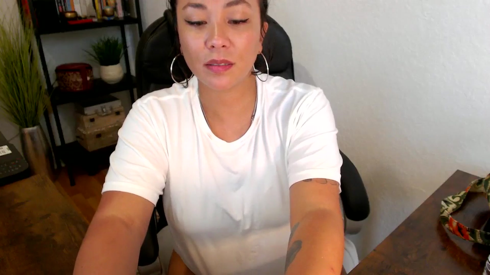Gallery image thumbnail from MickaylaMinx's myfreecams stream on, 09/20/2024, 21:11 image 13 of 20