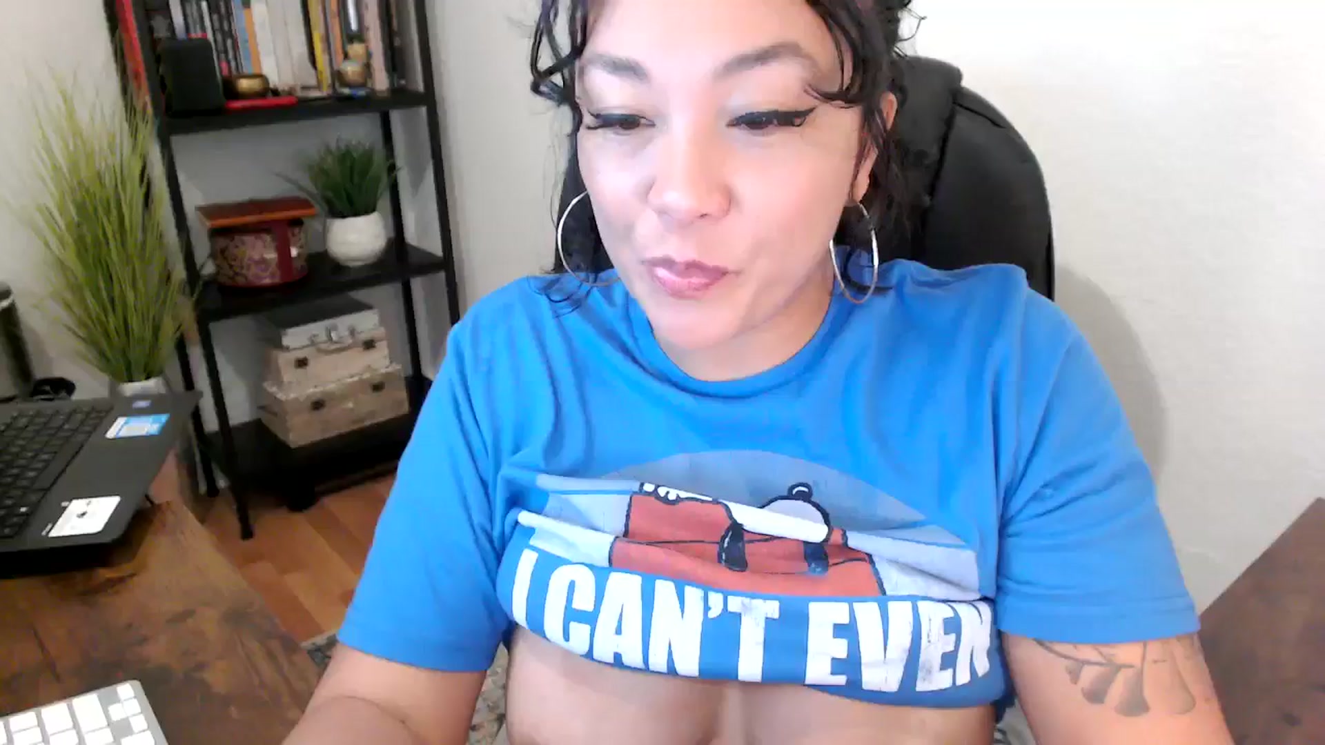 Gallery image thumbnail from MickaylaMinx's myfreecams stream on, 09/23/2024, 15:26 image 20 of 20