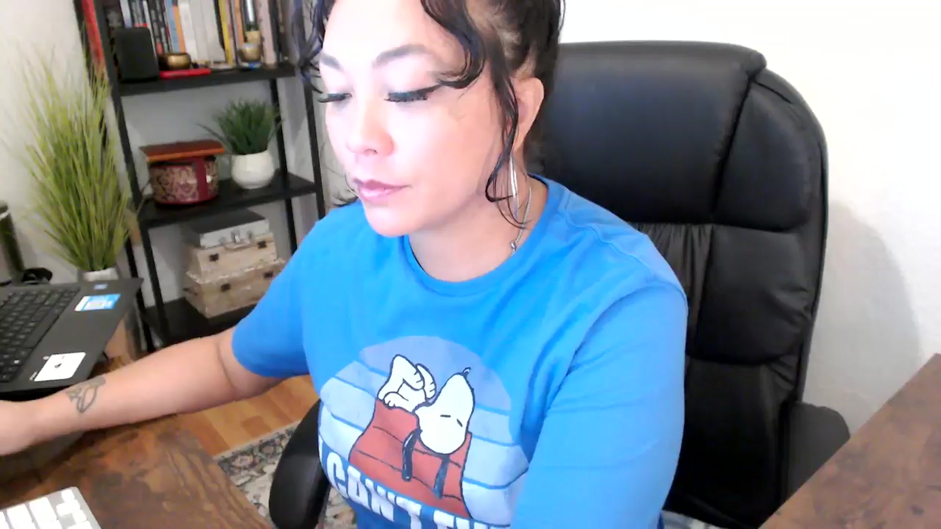 Gallery image thumbnail from MickaylaMinx's myfreecams stream on, 09/23/2024, 16:46 image 17 of 20