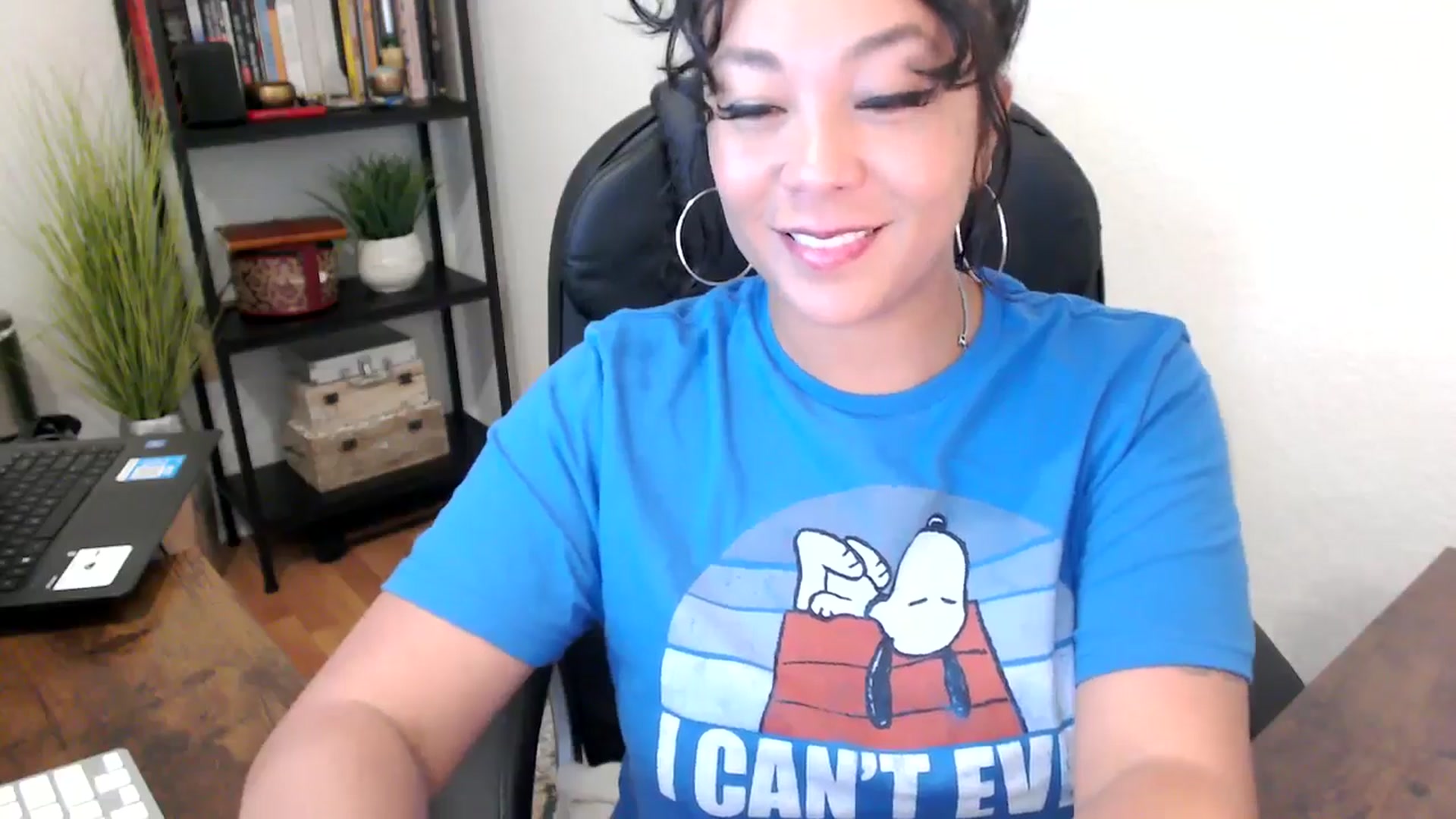 Gallery image thumbnail from MickaylaMinx's myfreecams stream on, 09/23/2024, 16:46 image 3 of 20