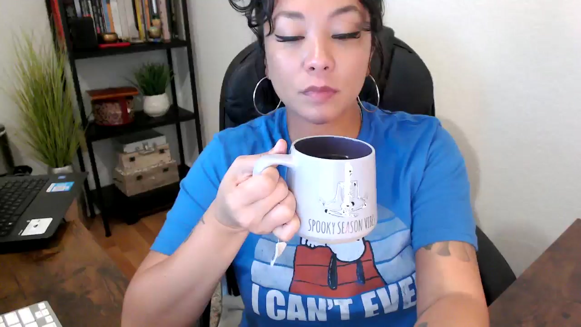 Gallery image thumbnail from MickaylaMinx's myfreecams stream on, 09/23/2024, 17:14 image 6 of 20