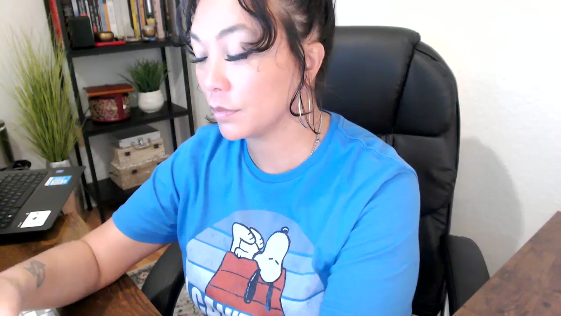 Gallery image thumbnail from MickaylaMinx's myfreecams stream on, 09/23/2024, 17:14 image 8 of 20