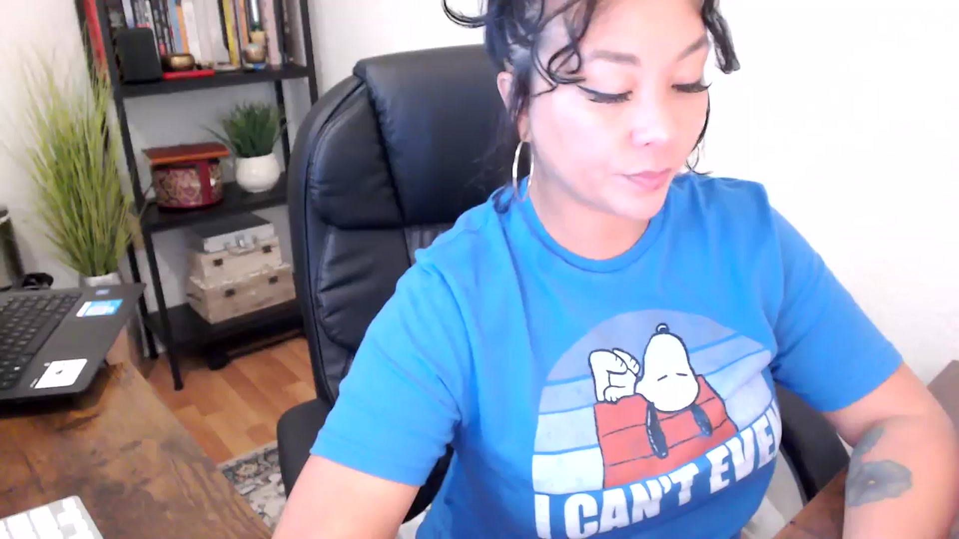 Gallery image thumbnail from MickaylaMinx's myfreecams stream on, 09/23/2024, 17:14 image 1 of 20