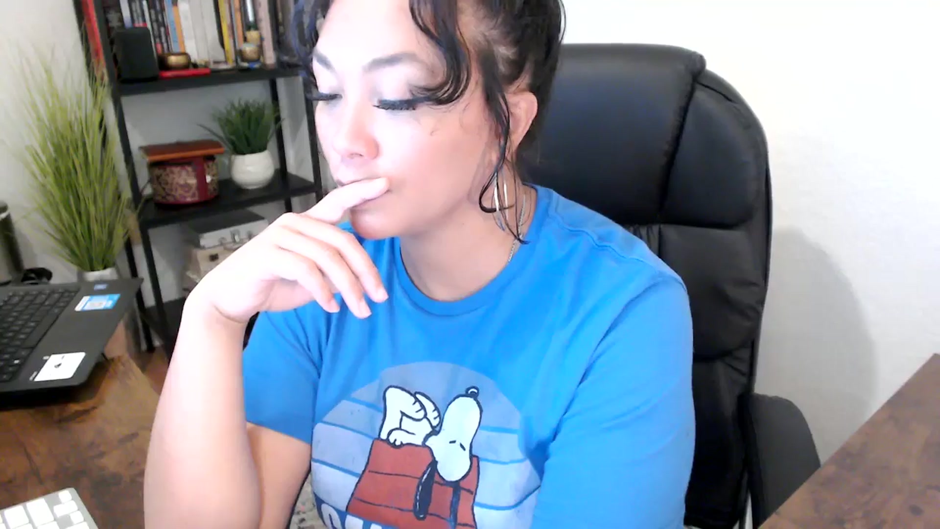 Gallery image thumbnail from MickaylaMinx's myfreecams stream on, 09/23/2024, 17:14 image 10 of 20