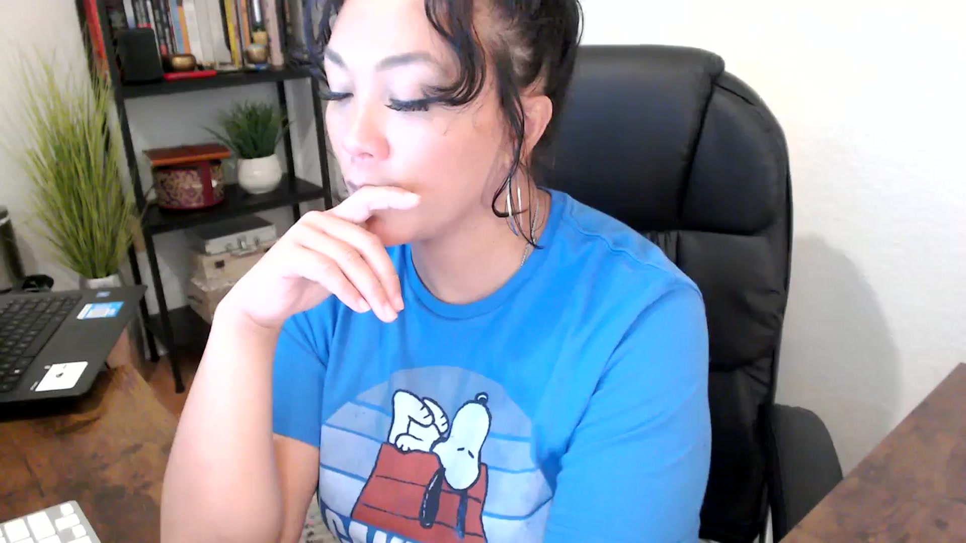 Gallery image thumbnail from MickaylaMinx's myfreecams stream on, 09/23/2024, 17:14 image 9 of 20