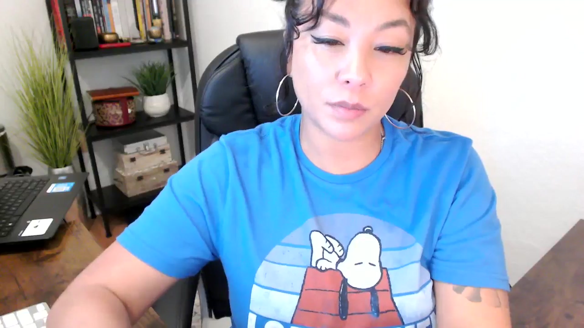 Gallery image thumbnail from MickaylaMinx's myfreecams stream on, 09/23/2024, 17:14 image 15 of 20