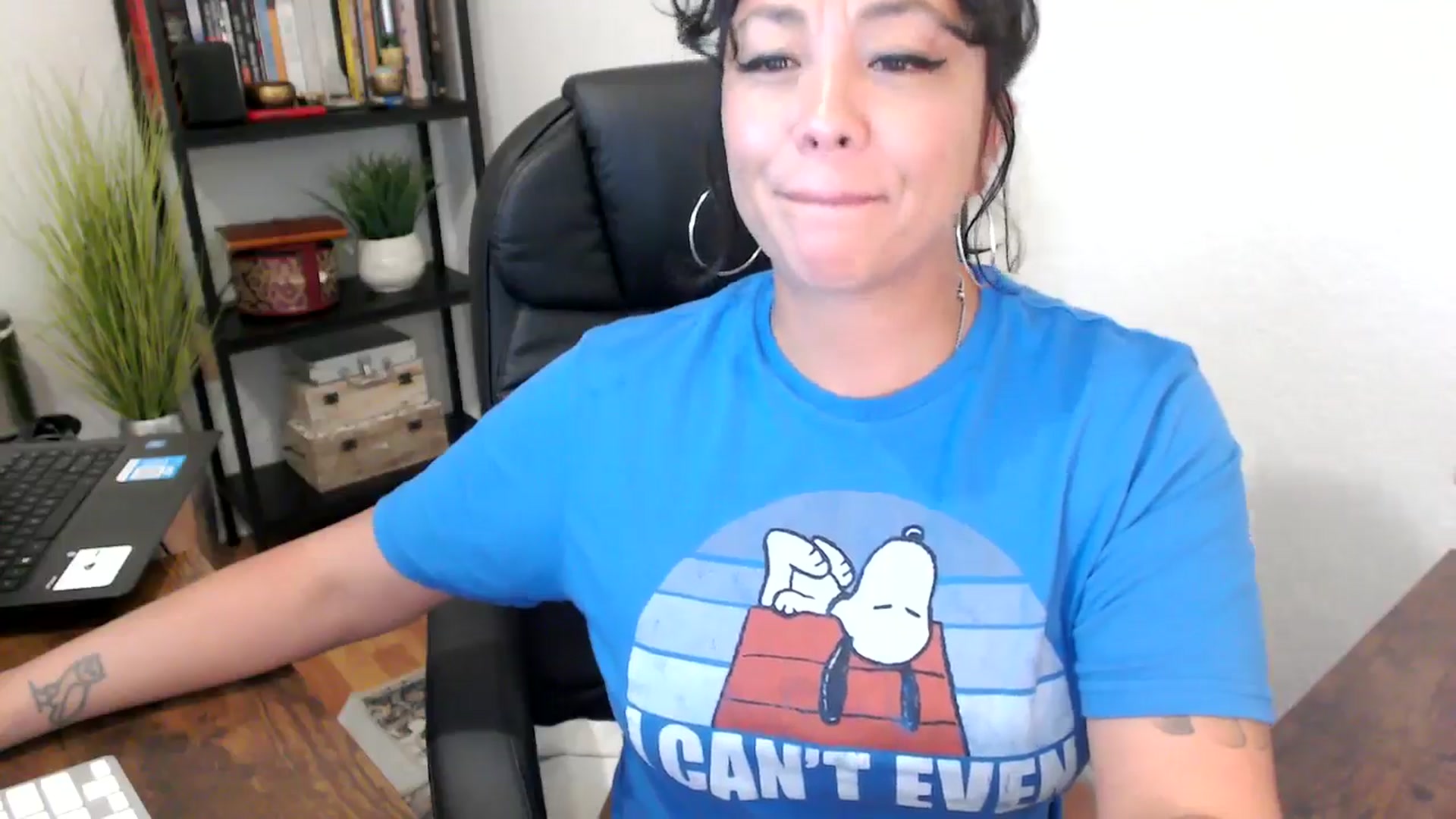 Gallery image thumbnail from MickaylaMinx's myfreecams stream on, 09/23/2024, 18:34 image 11 of 20