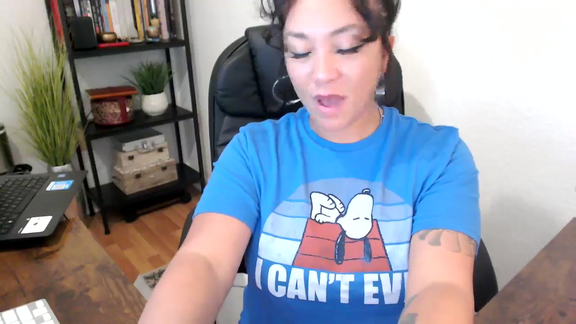 Gallery image thumbnail from MickaylaMinx's myfreecams stream on, 09/23/2024, 18:34 image 3 of 20