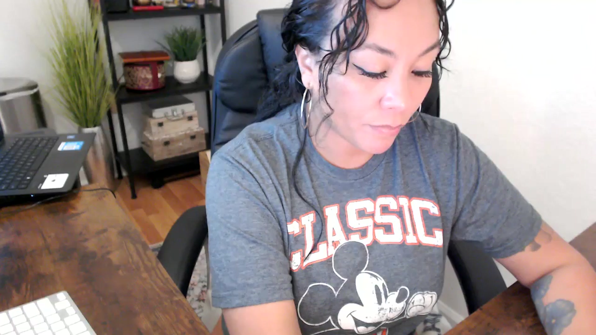 Gallery image thumbnail from MickaylaMinx's myfreecams stream on, 09/24/2024, 15:55 image 14 of 20