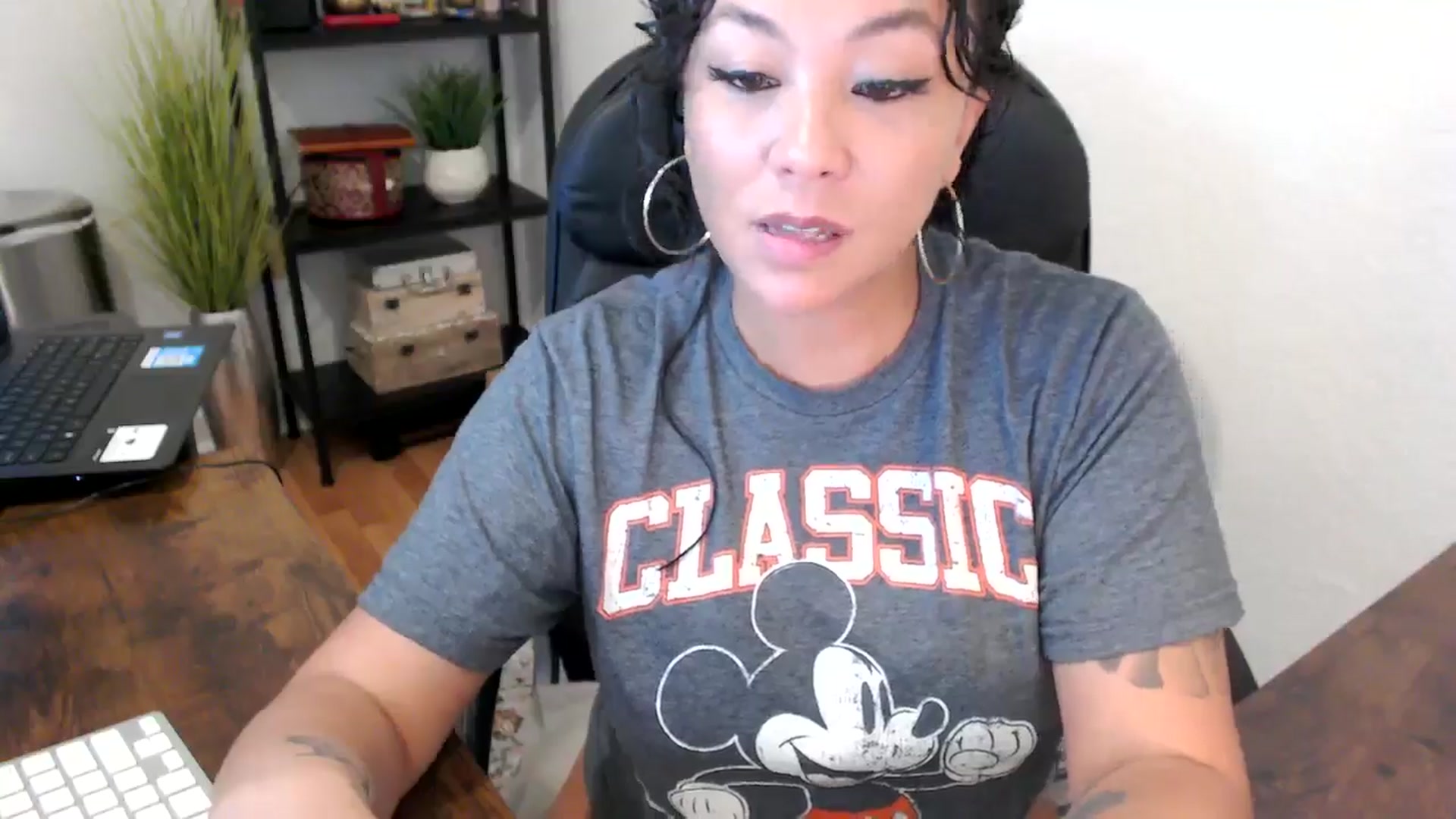 Gallery image thumbnail from MickaylaMinx's myfreecams stream on, 09/24/2024, 15:55 image 16 of 20