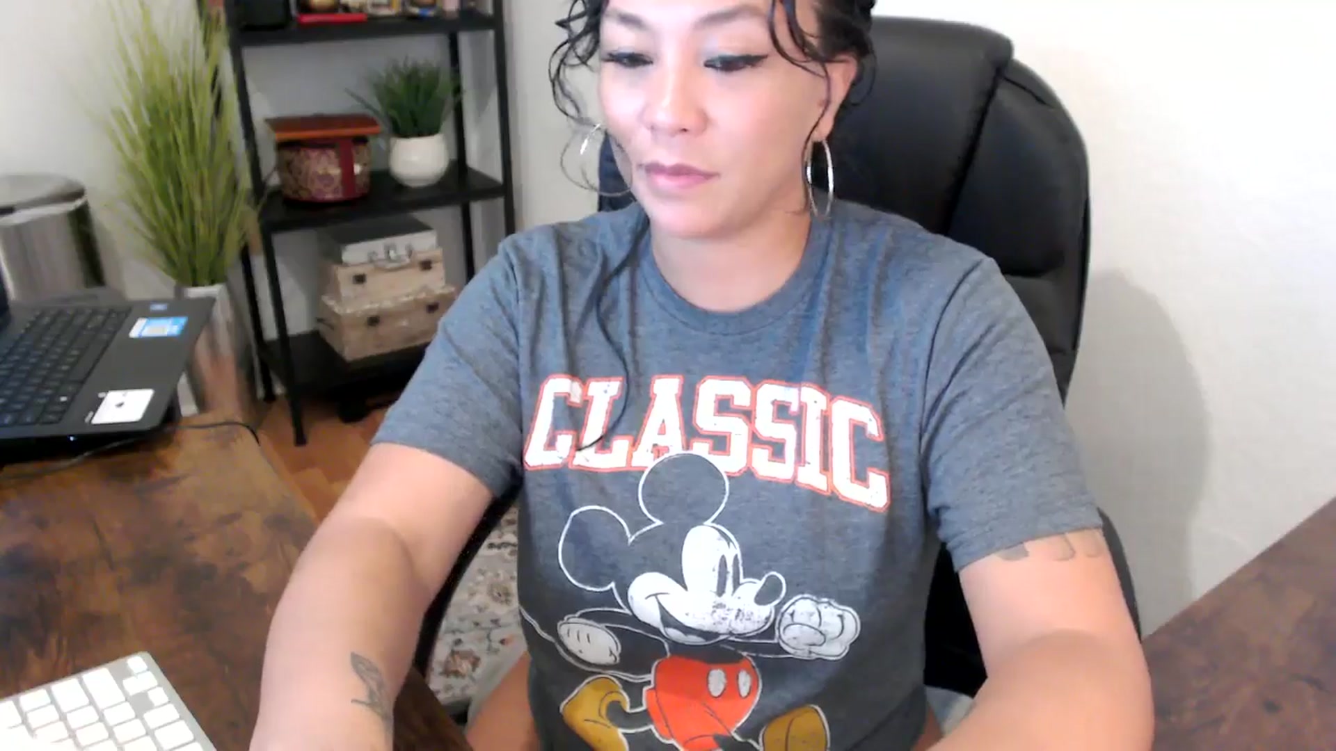 Gallery image thumbnail from MickaylaMinx's myfreecams stream on, 09/24/2024, 15:55 image 15 of 20
