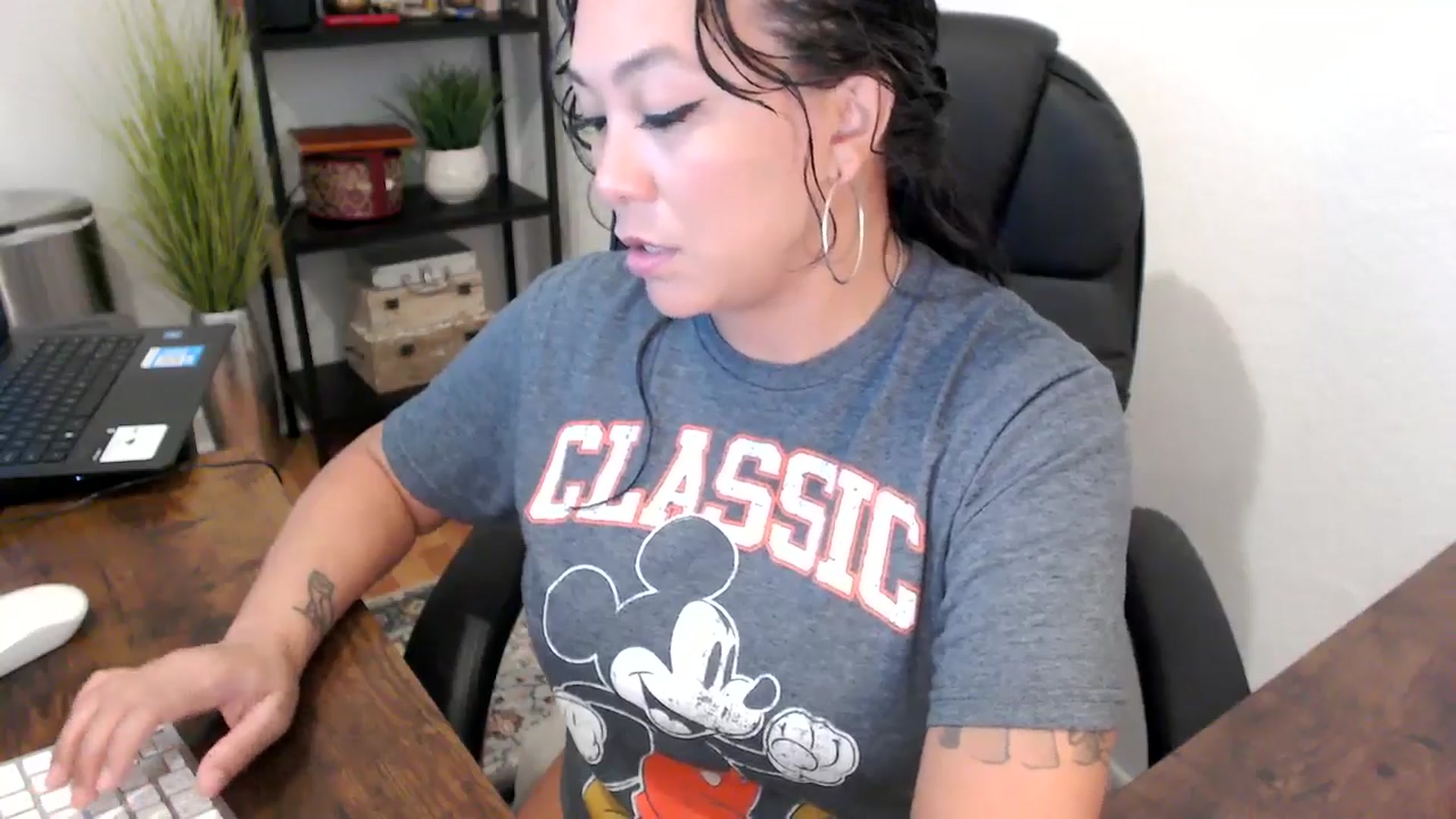 Gallery image thumbnail from MickaylaMinx's myfreecams stream on, 09/24/2024, 15:55 image 2 of 20