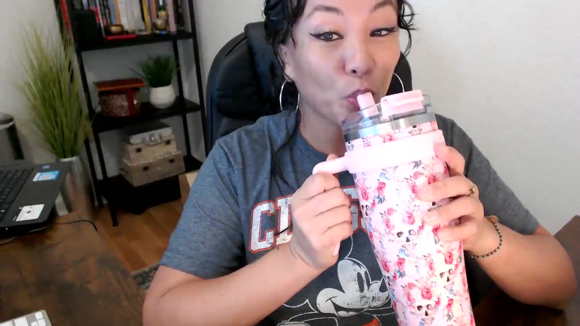 Gallery image thumbnail from MickaylaMinx's myfreecams stream on, 09/24/2024, 16:57 image 18 of 20