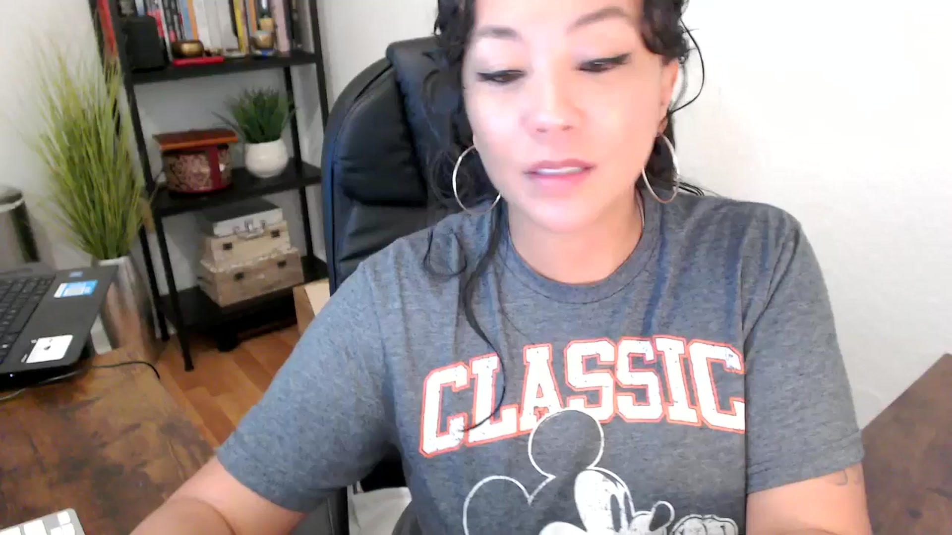 Gallery image thumbnail from MickaylaMinx's myfreecams stream on, 09/24/2024, 16:57 image 8 of 20