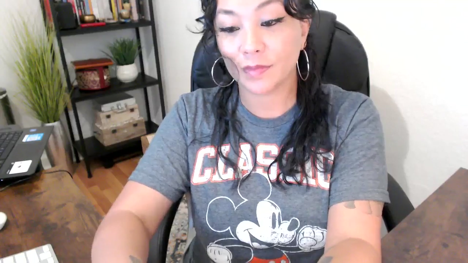 Gallery image thumbnail from MickaylaMinx's myfreecams stream on, 09/24/2024, 17:39 image 13 of 20