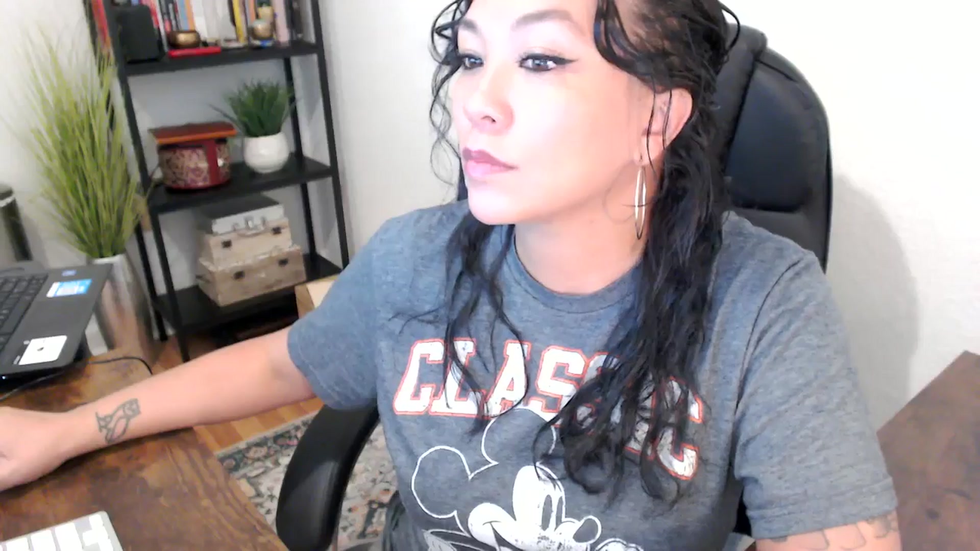 Gallery image thumbnail from MickaylaMinx's myfreecams stream on, 09/24/2024, 17:39 image 20 of 20