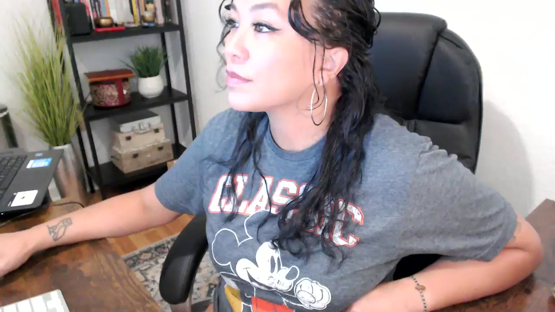 Gallery image thumbnail from MickaylaMinx's myfreecams stream on, 09/24/2024, 17:39 image 4 of 20