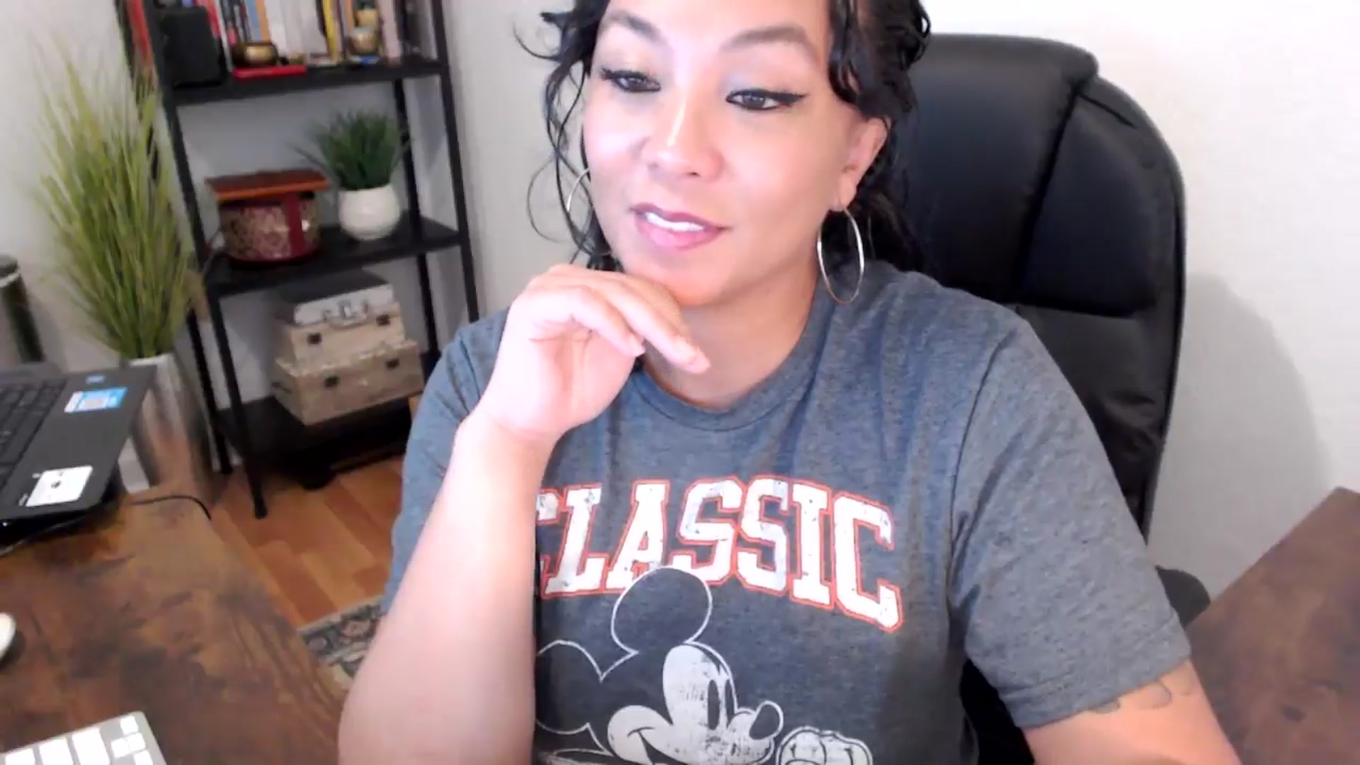 Gallery image thumbnail from MickaylaMinx's myfreecams stream on, 09/24/2024, 18:13 image 10 of 20
