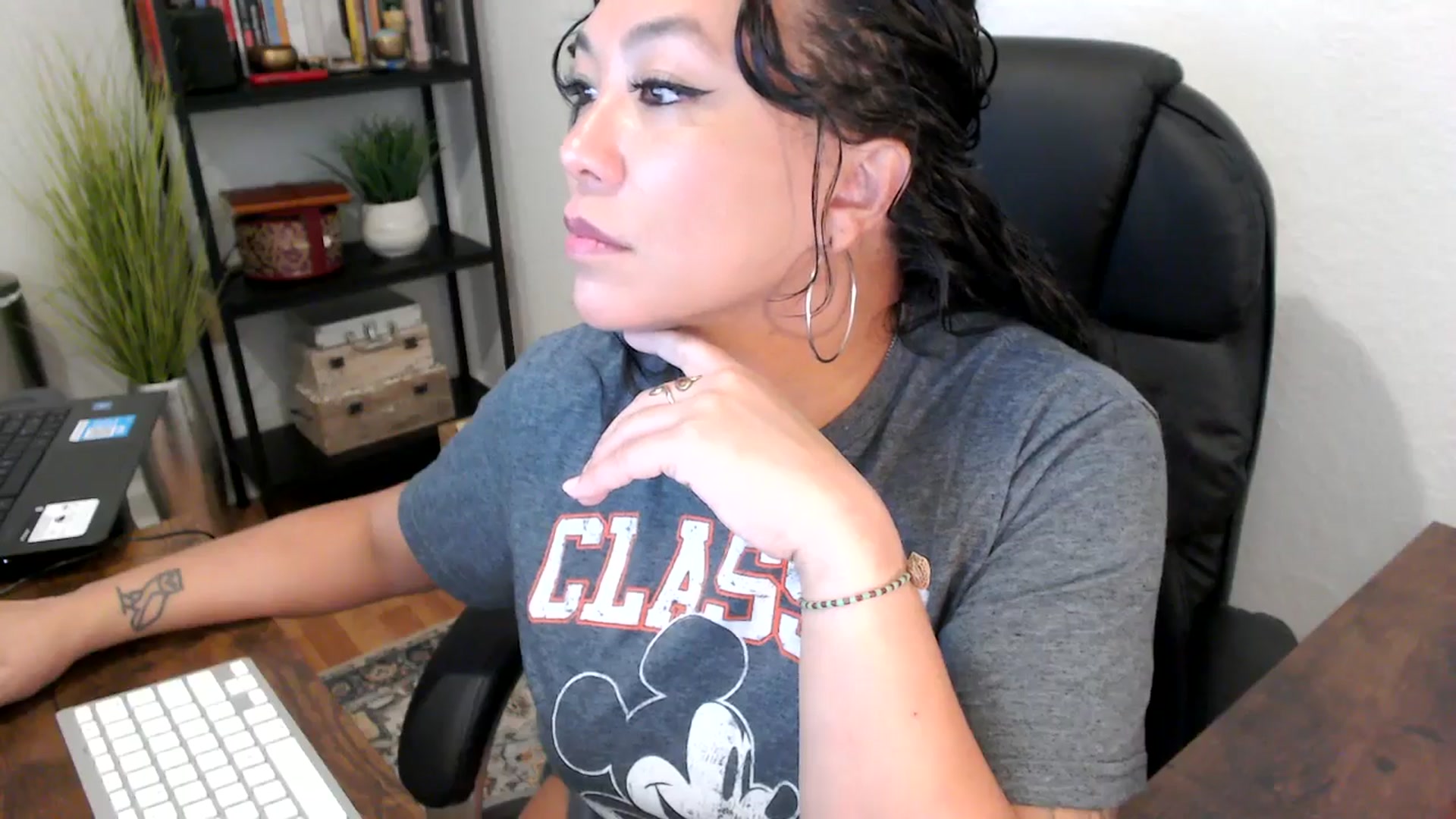 Gallery image thumbnail from MickaylaMinx's myfreecams stream on, 09/24/2024, 18:13 image 11 of 20