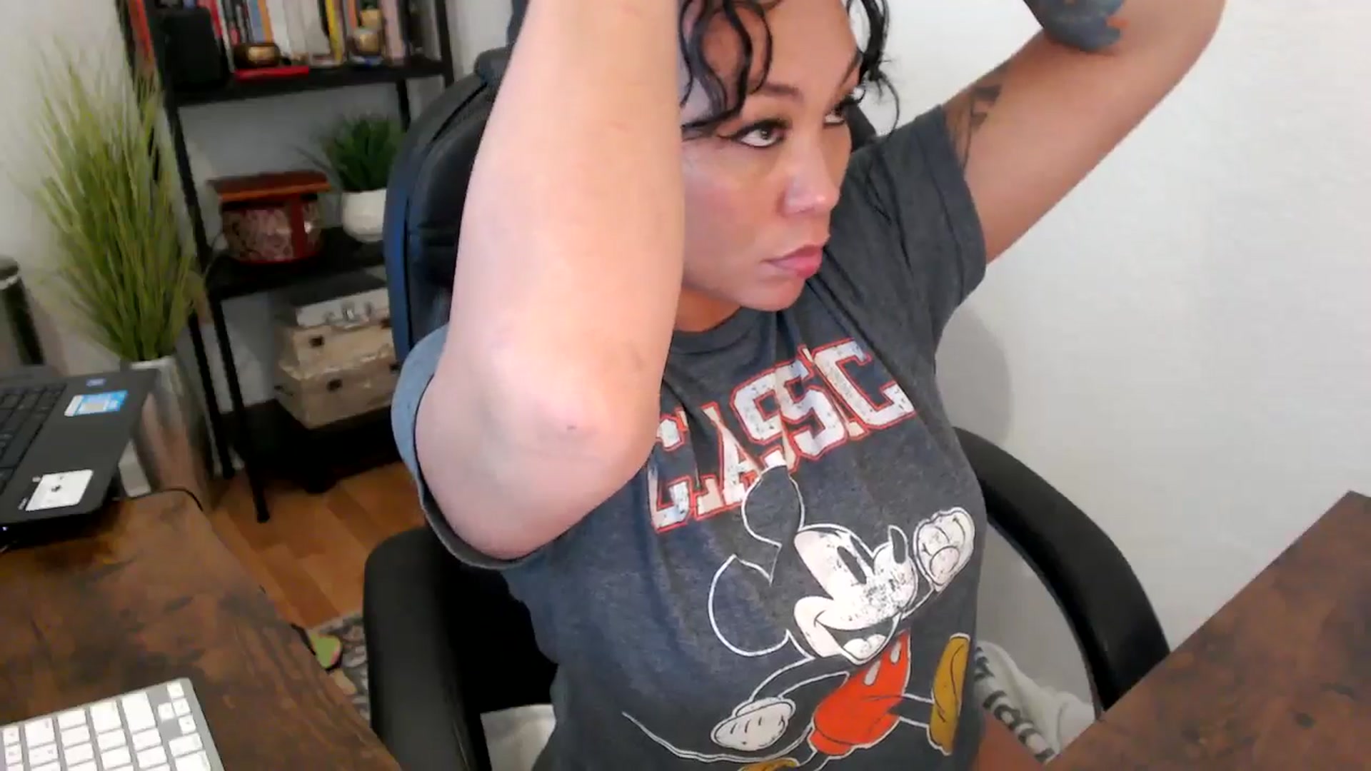 Gallery image thumbnail from MickaylaMinx's myfreecams stream on, 09/24/2024, 19:27 image 2 of 20