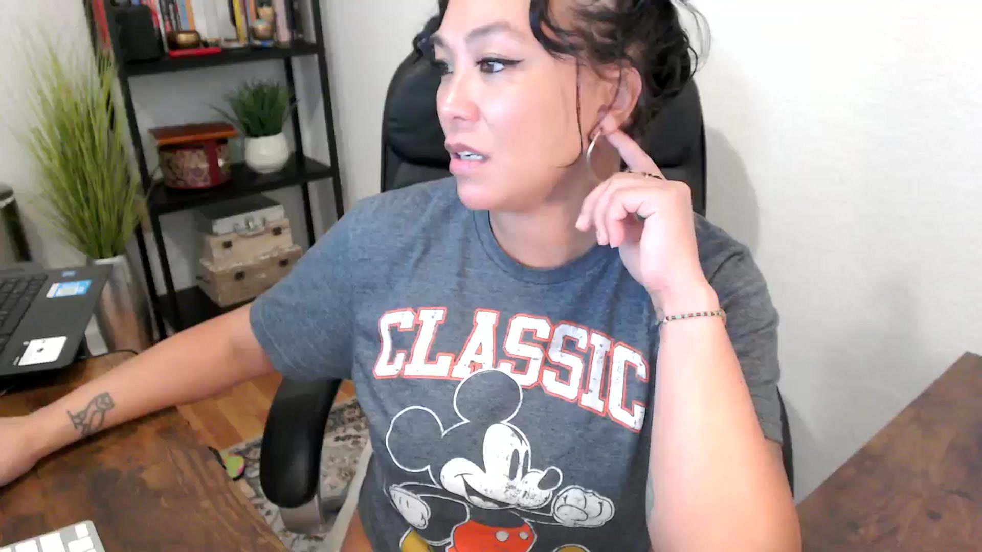 Gallery image thumbnail from MickaylaMinx's myfreecams stream on, 09/24/2024, 19:27 image 15 of 20