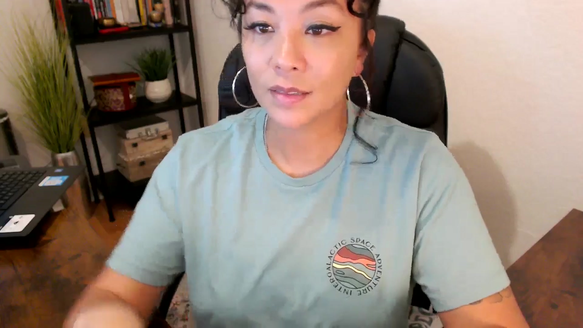 Gallery image thumbnail from MickaylaMinx's myfreecams stream on, 09/25/2024, 15:05 image 15 of 20