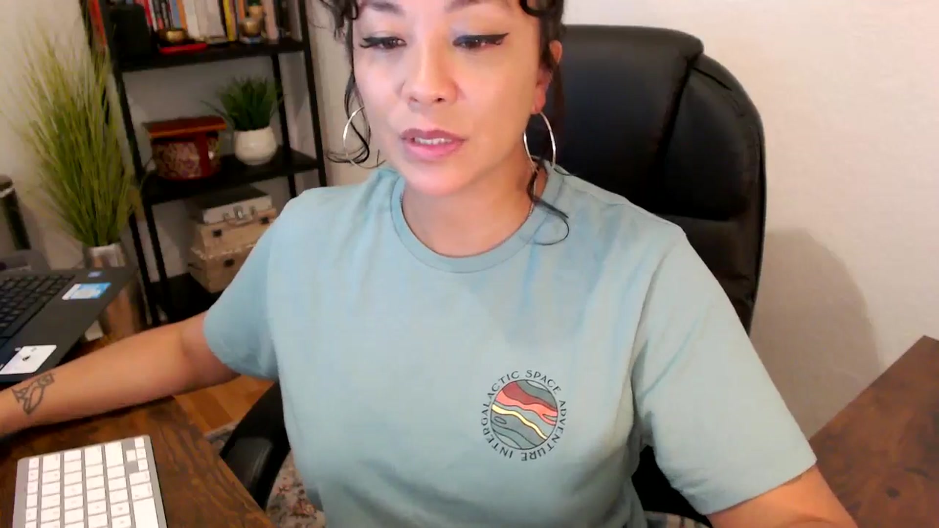 Gallery image thumbnail from MickaylaMinx's myfreecams stream on, 09/25/2024, 15:05 image 12 of 20