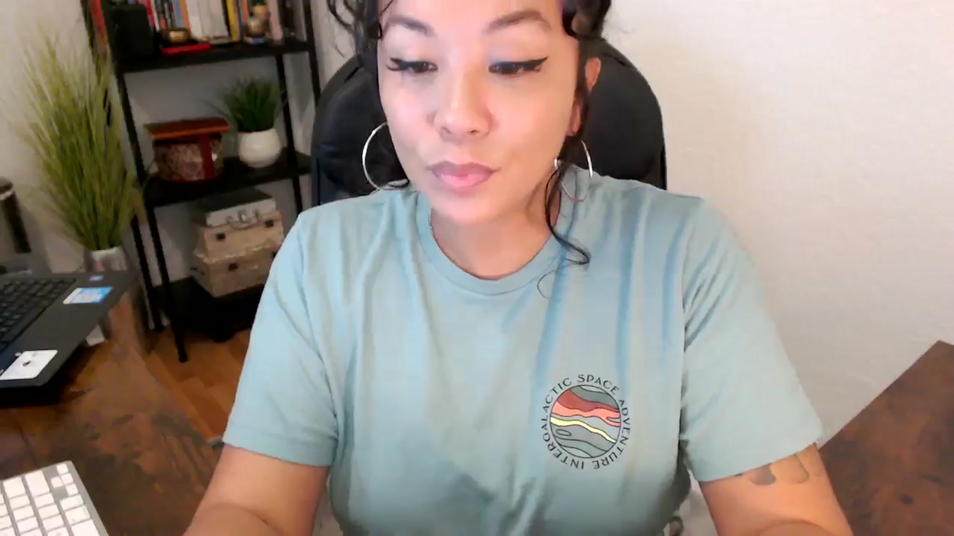 Gallery image thumbnail from MickaylaMinx's myfreecams stream on, 09/25/2024, 15:35 image 17 of 20
