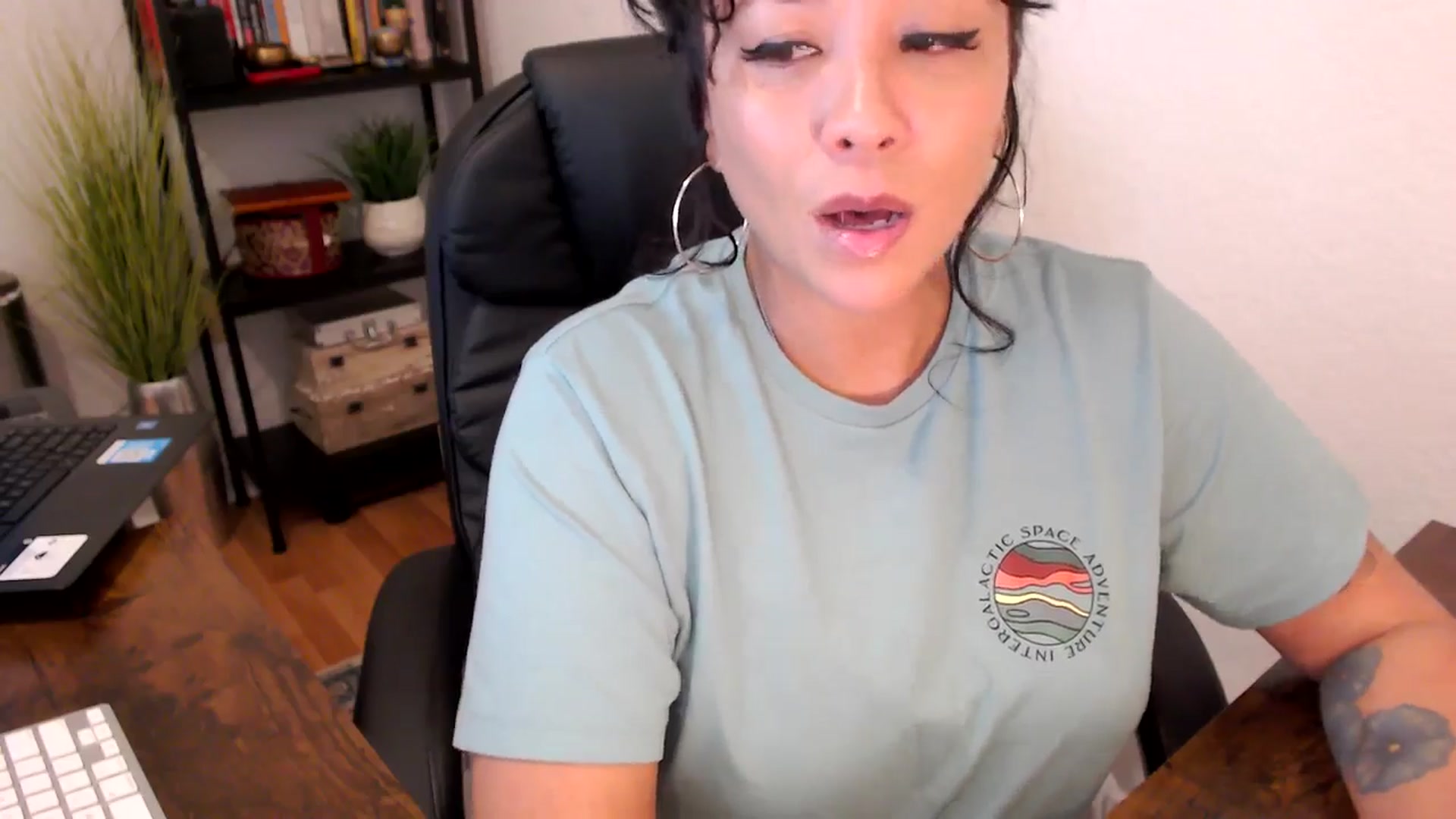 Gallery image thumbnail from MickaylaMinx's myfreecams stream on, 09/25/2024, 15:35 image 20 of 20