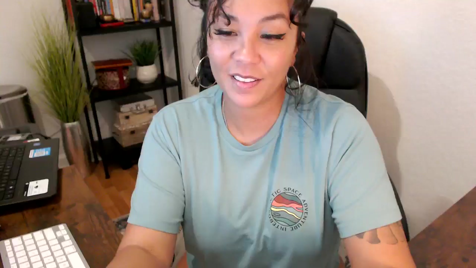 Gallery image thumbnail from MickaylaMinx's myfreecams stream on, 09/25/2024, 20:42 image 1 of 20