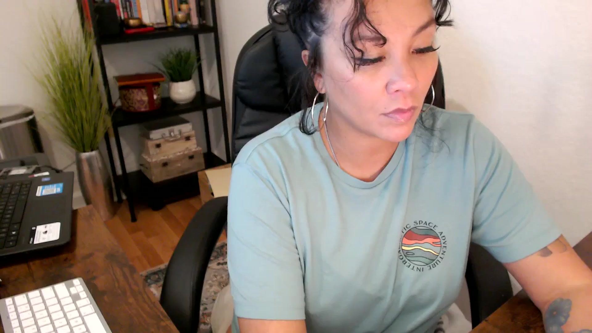 Gallery image thumbnail from MickaylaMinx's myfreecams stream on, 09/25/2024, 20:42 image 5 of 20