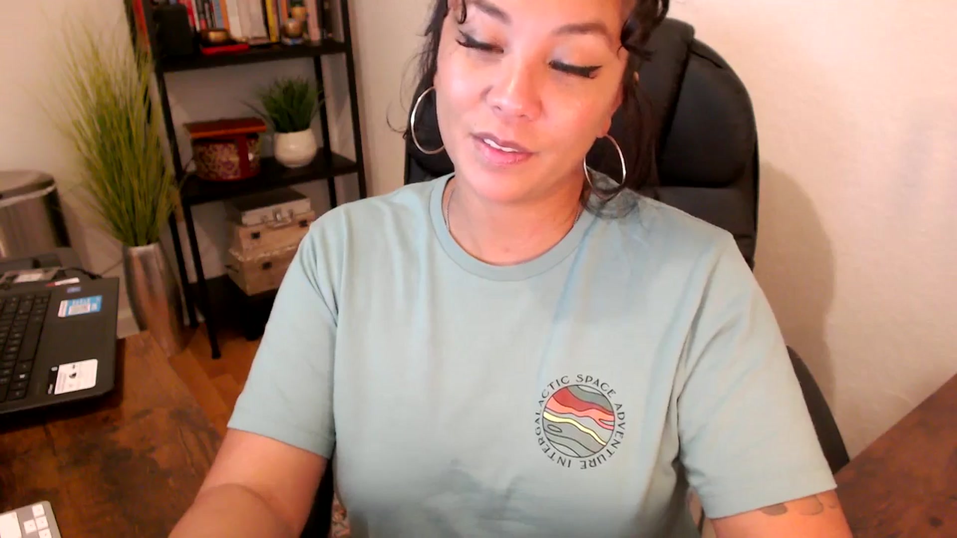 Gallery image thumbnail from MickaylaMinx's myfreecams stream on, 09/25/2024, 20:42 image 17 of 20