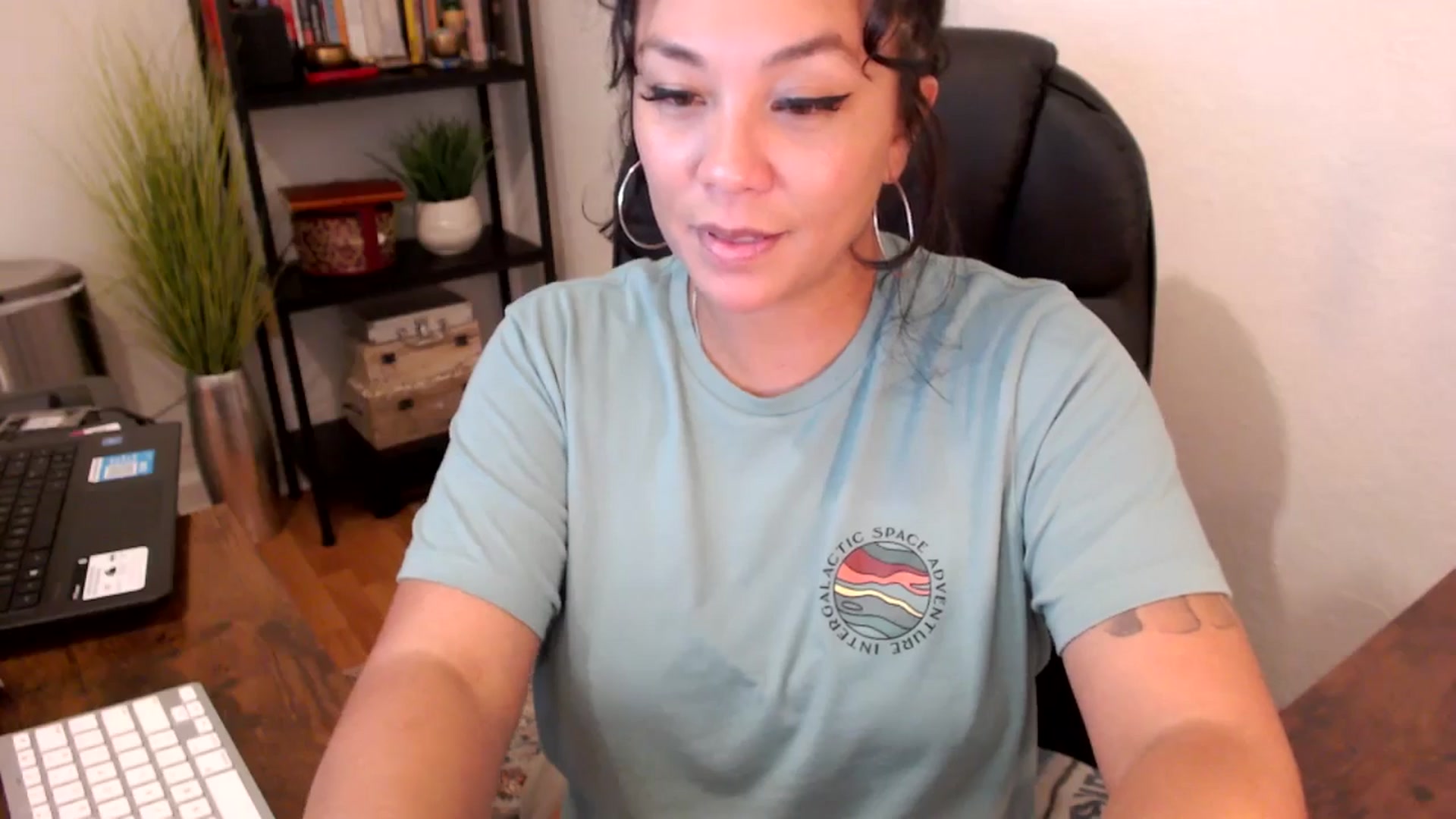 Gallery image thumbnail from MickaylaMinx's myfreecams stream on, 09/25/2024, 20:42 image 8 of 20