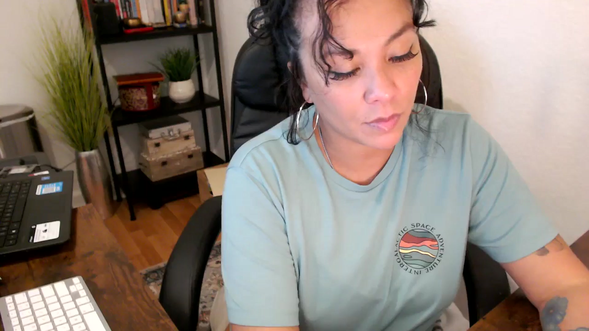 Gallery image thumbnail from MickaylaMinx's myfreecams stream on, 09/25/2024, 20:42 image 4 of 20