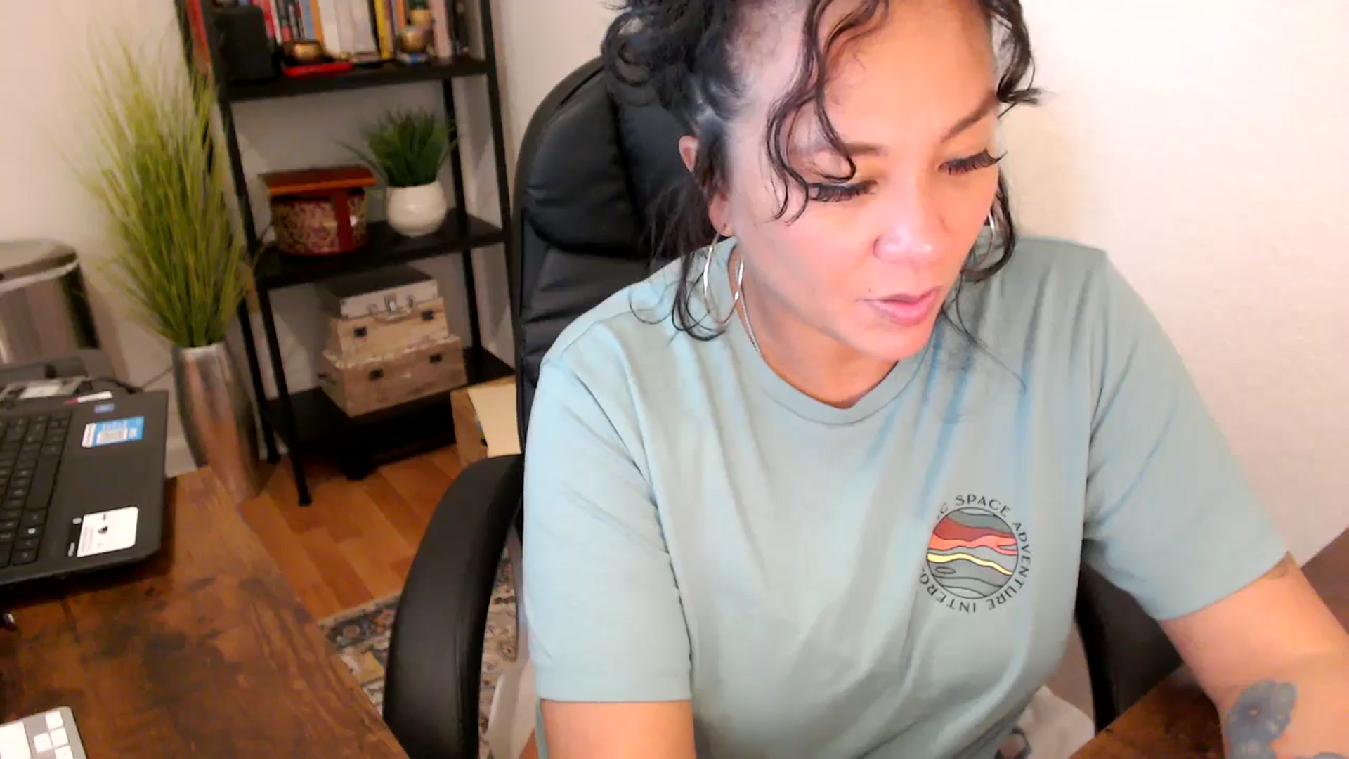 Gallery image thumbnail from MickaylaMinx's myfreecams stream on, 09/25/2024, 21:08 image 4 of 20