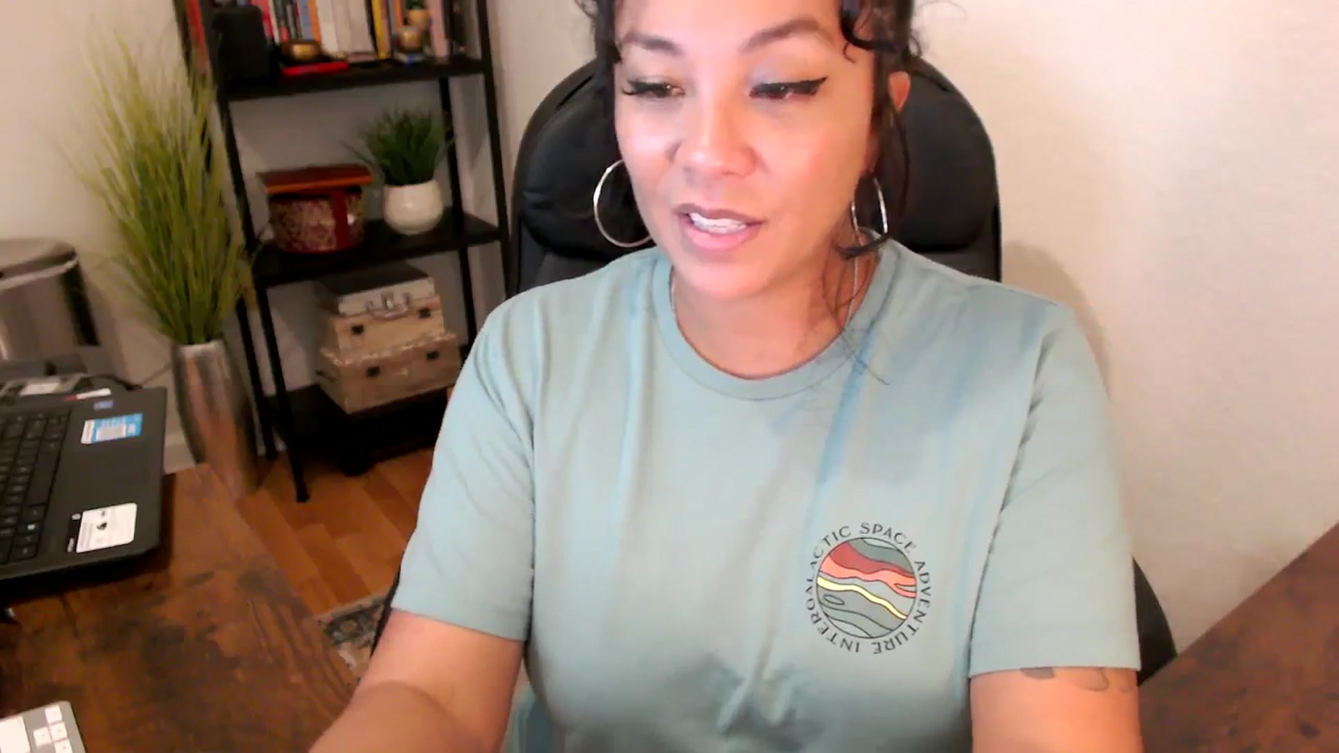 Gallery image thumbnail from MickaylaMinx's myfreecams stream on, 09/25/2024, 21:08 image 19 of 20