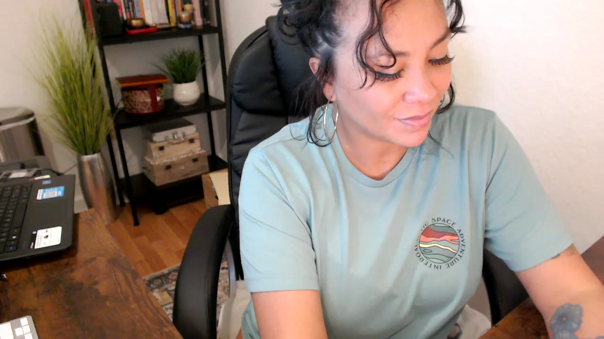 Gallery image thumbnail from MickaylaMinx's myfreecams stream on, 09/25/2024, 21:08 image 1 of 20