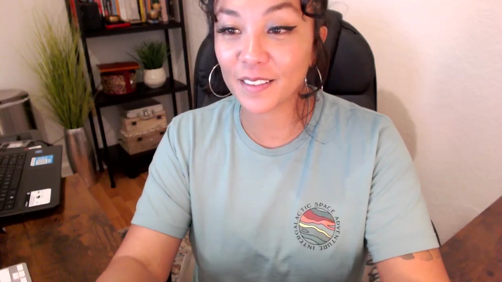 Gallery image thumbnail from MickaylaMinx's myfreecams stream on, 09/25/2024, 21:08 image 20 of 20