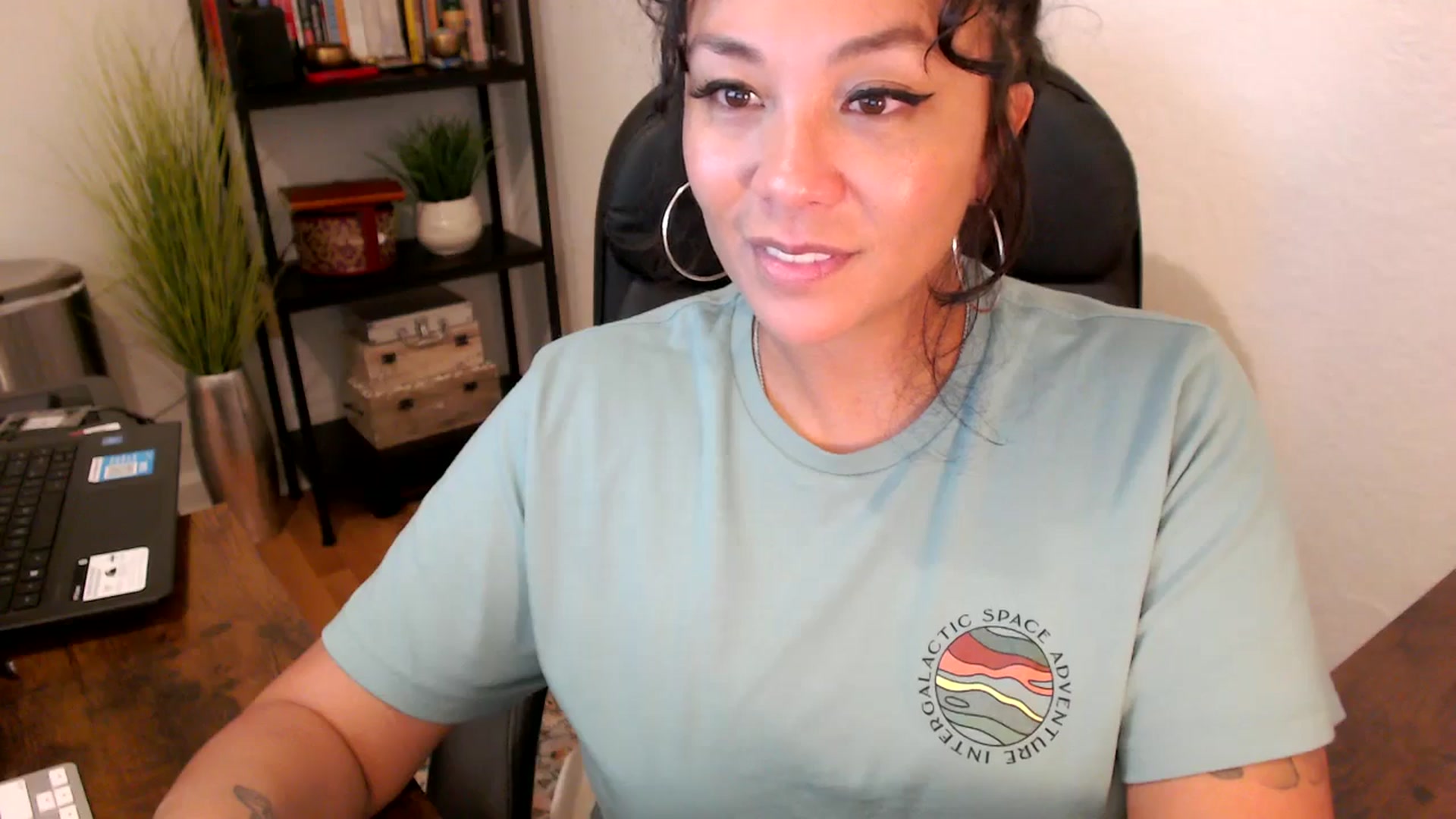 Gallery image thumbnail from MickaylaMinx's myfreecams stream on, 09/25/2024, 21:08 image 15 of 20