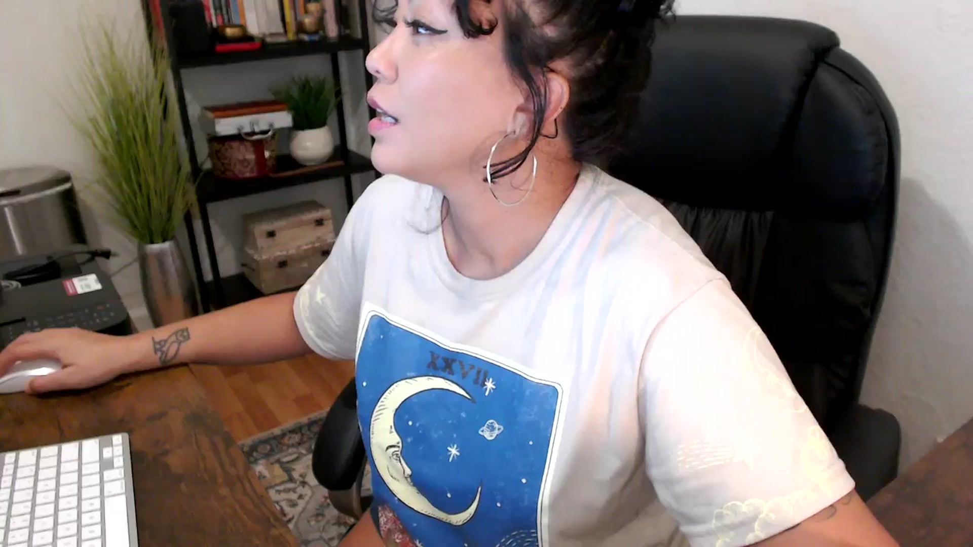 Gallery image thumbnail from MickaylaMinx's myfreecams stream on, 09/26/2024, 17:16 image 17 of 20