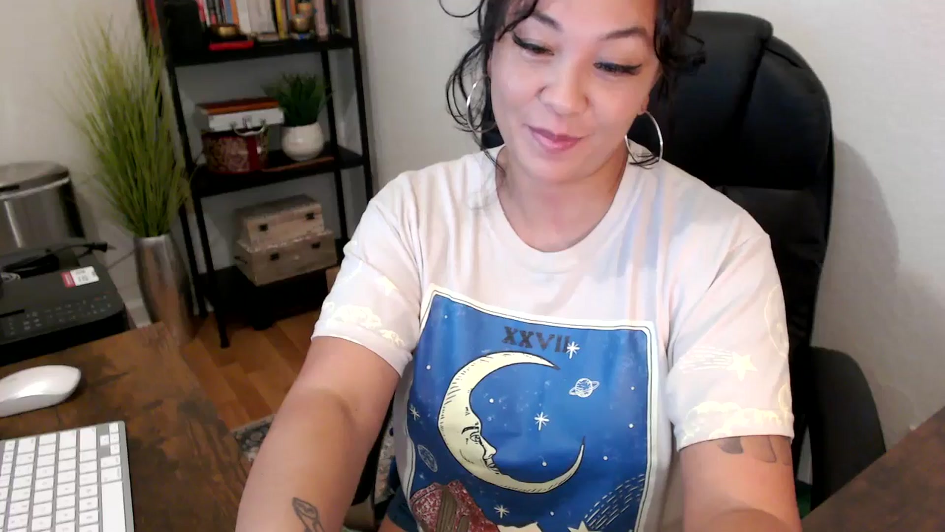 Gallery image thumbnail from MickaylaMinx's myfreecams stream on, 09/26/2024, 17:16 image 10 of 20