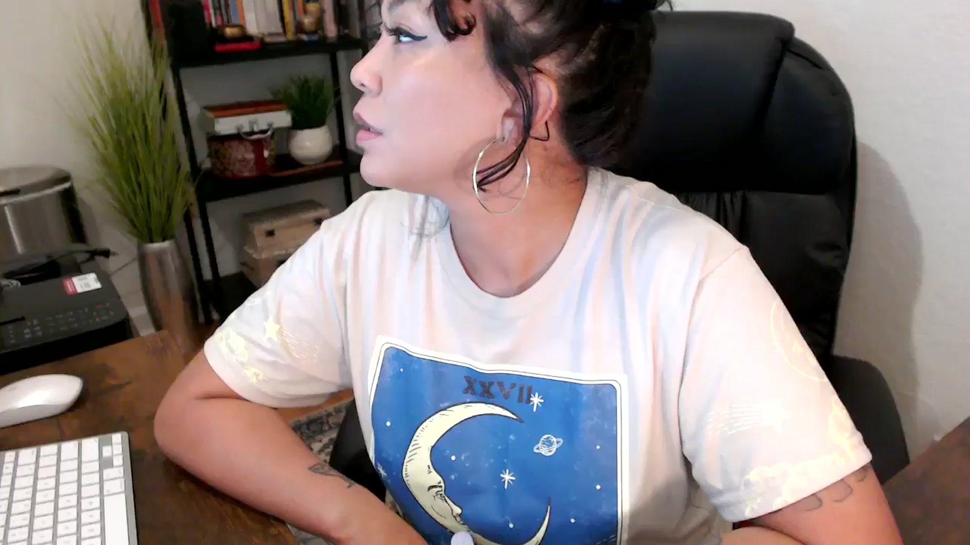 Gallery image thumbnail from MickaylaMinx's myfreecams stream on, 09/26/2024, 17:16 image 11 of 20