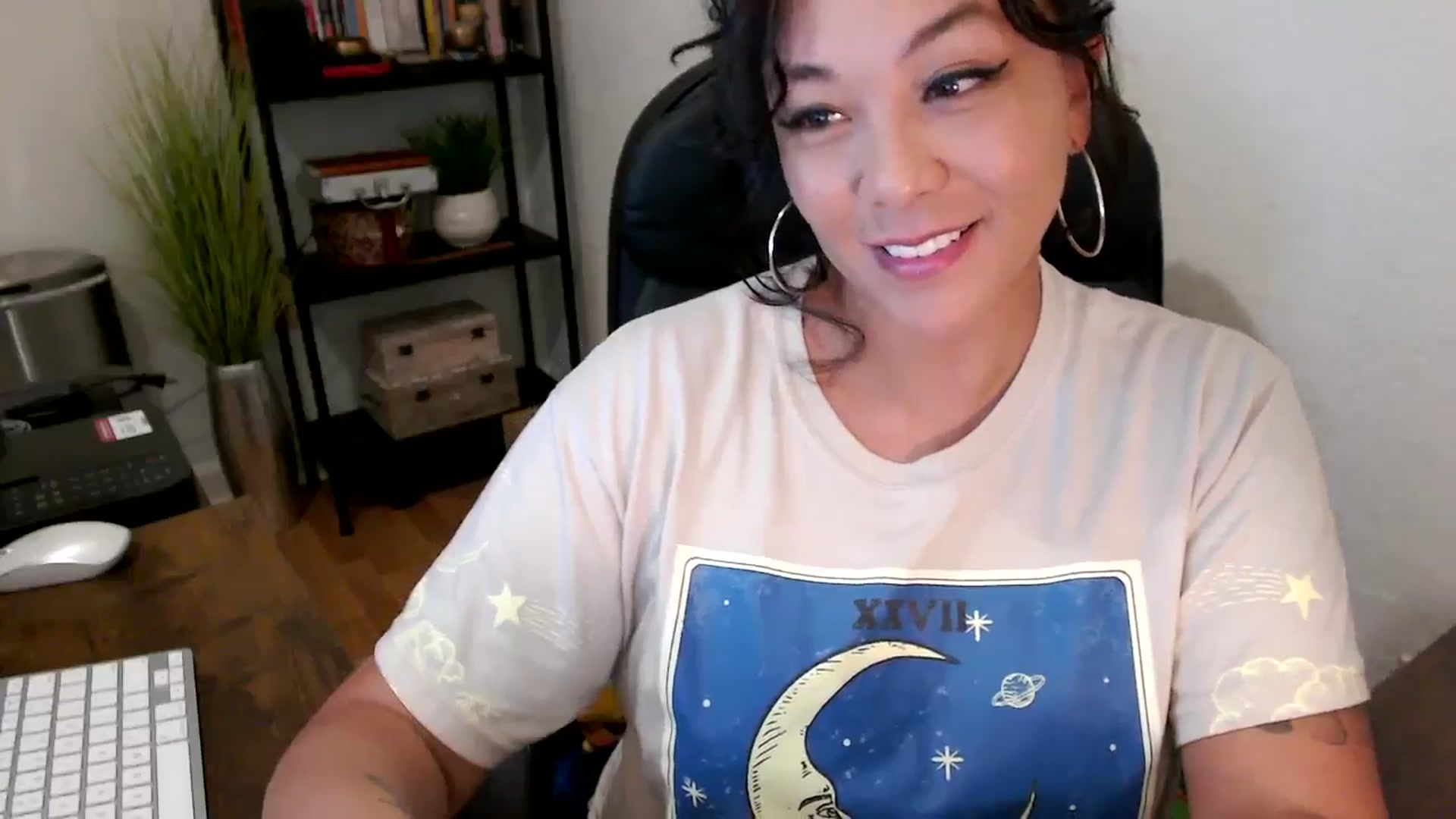 Gallery image thumbnail from MickaylaMinx's myfreecams stream on, 09/26/2024, 17:16 image 18 of 20