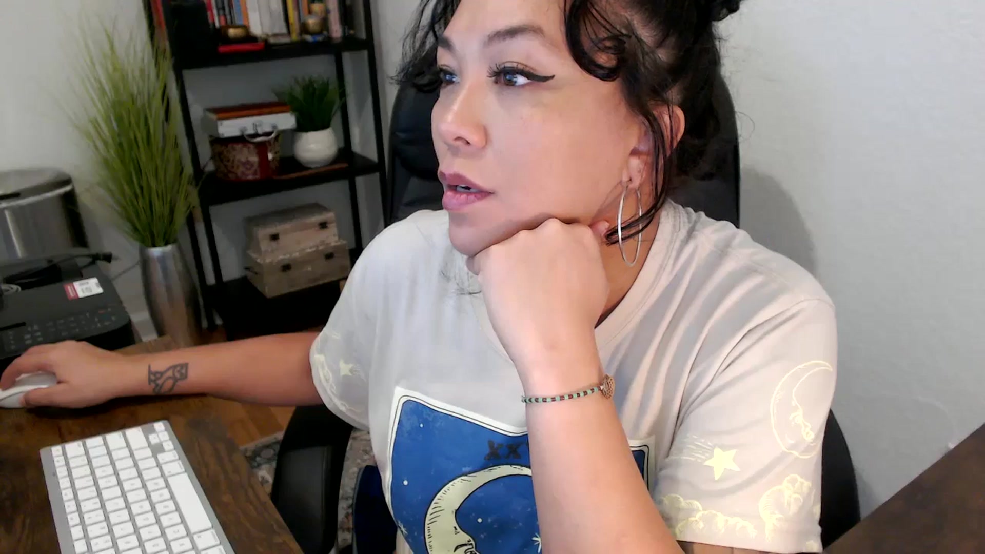 Gallery image thumbnail from MickaylaMinx's myfreecams stream on, 09/26/2024, 19:21 image 4 of 20