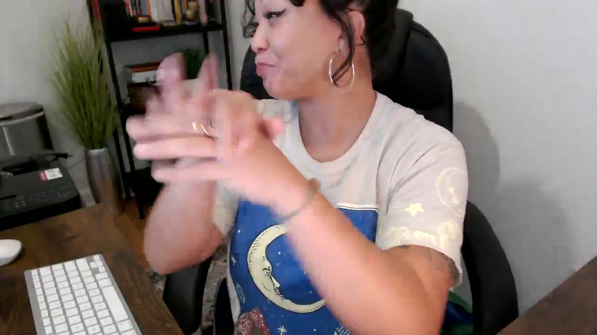 Gallery image thumbnail from MickaylaMinx's myfreecams stream on, 09/26/2024, 19:21 image 7 of 20