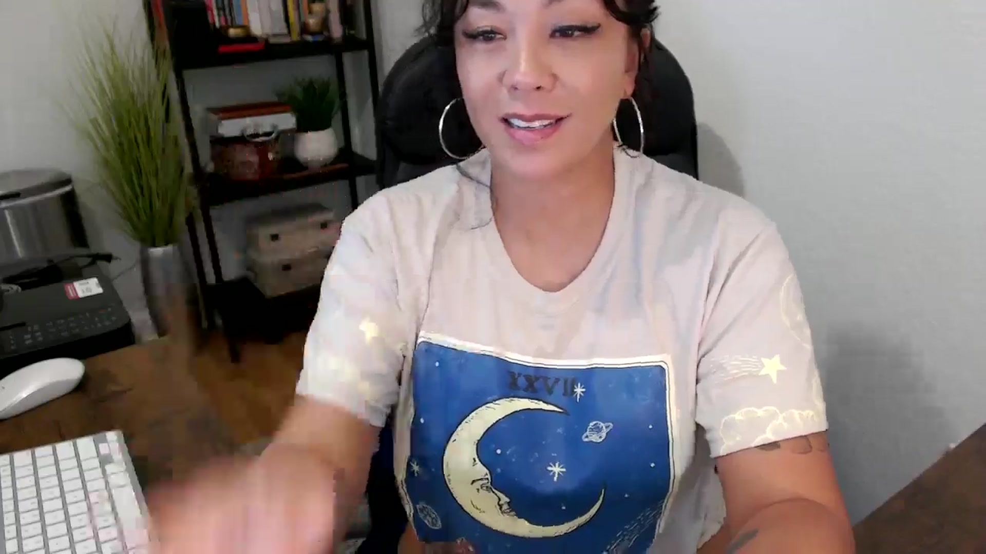 Gallery image thumbnail from MickaylaMinx's myfreecams stream on, 09/26/2024, 19:21 image 17 of 20